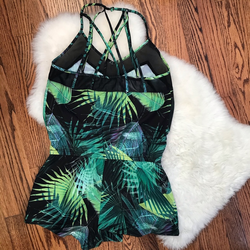 🌴 FABLETICS romper - Picture 12 of 12